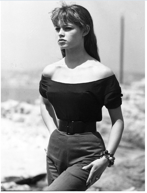 Brigitte Bardot elegant