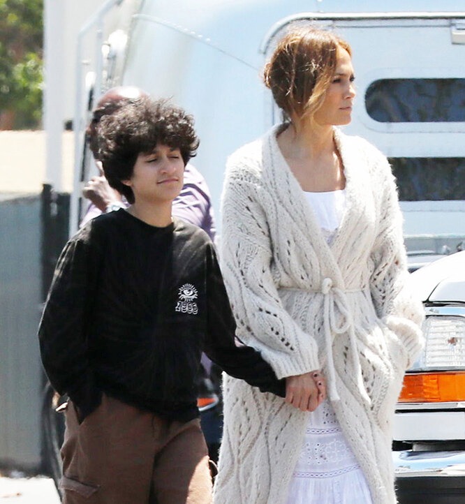 Soziale Medien diskutieren über Emmas Zukunft