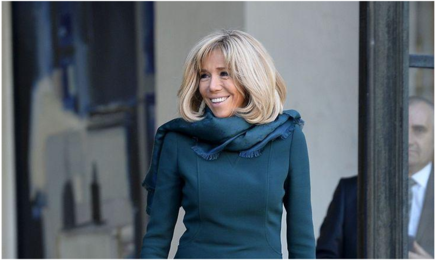 Brigitte Macron moderne Outfits